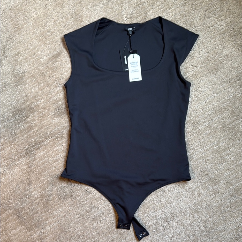 Express Black Body Contour Bodysuit Scoop Neckline Sleeveless